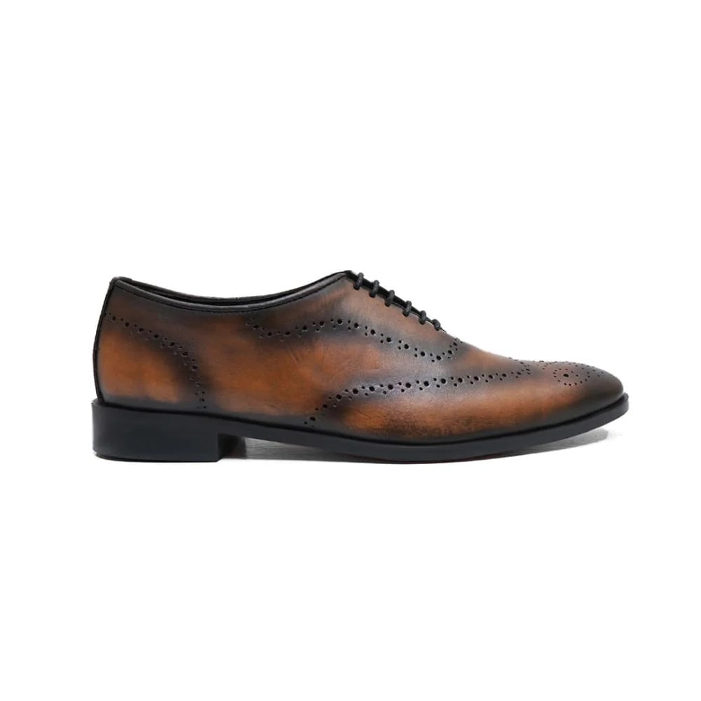 VM Premium Leather Broque Wholecut - 006