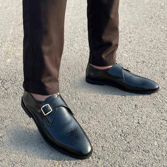 VM Premium Leather Buckle Black Shoe - 003